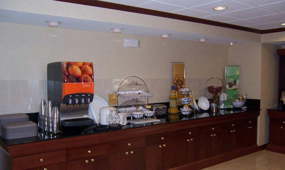 Hampton Inn Wichita Falls-Sikes Senter Mall Ресторан фото