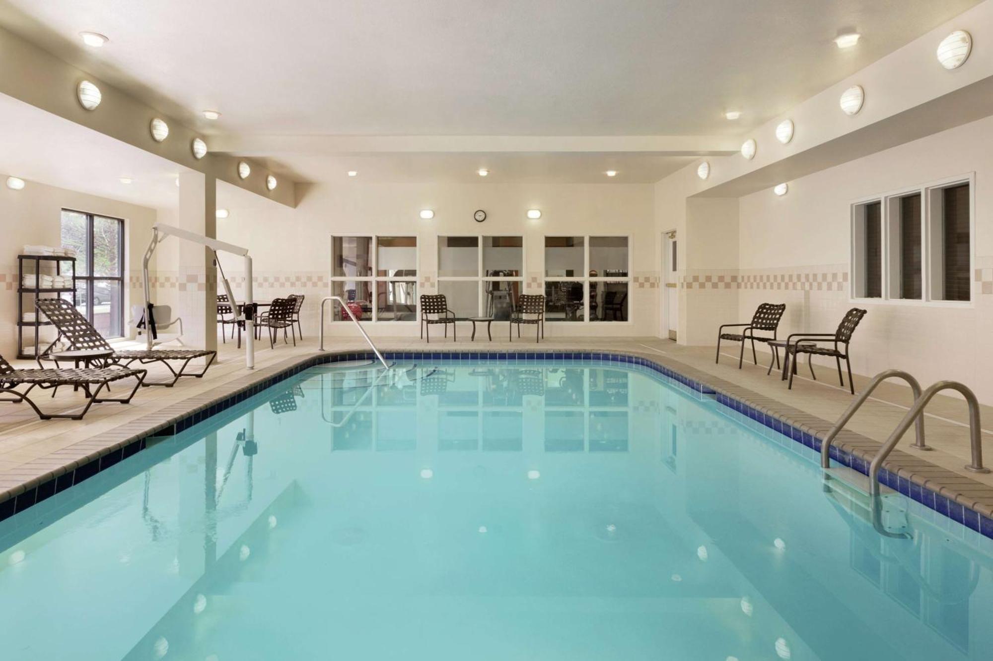 Hampton Inn Wichita Falls-Sikes Senter Mall Экстерьер фото